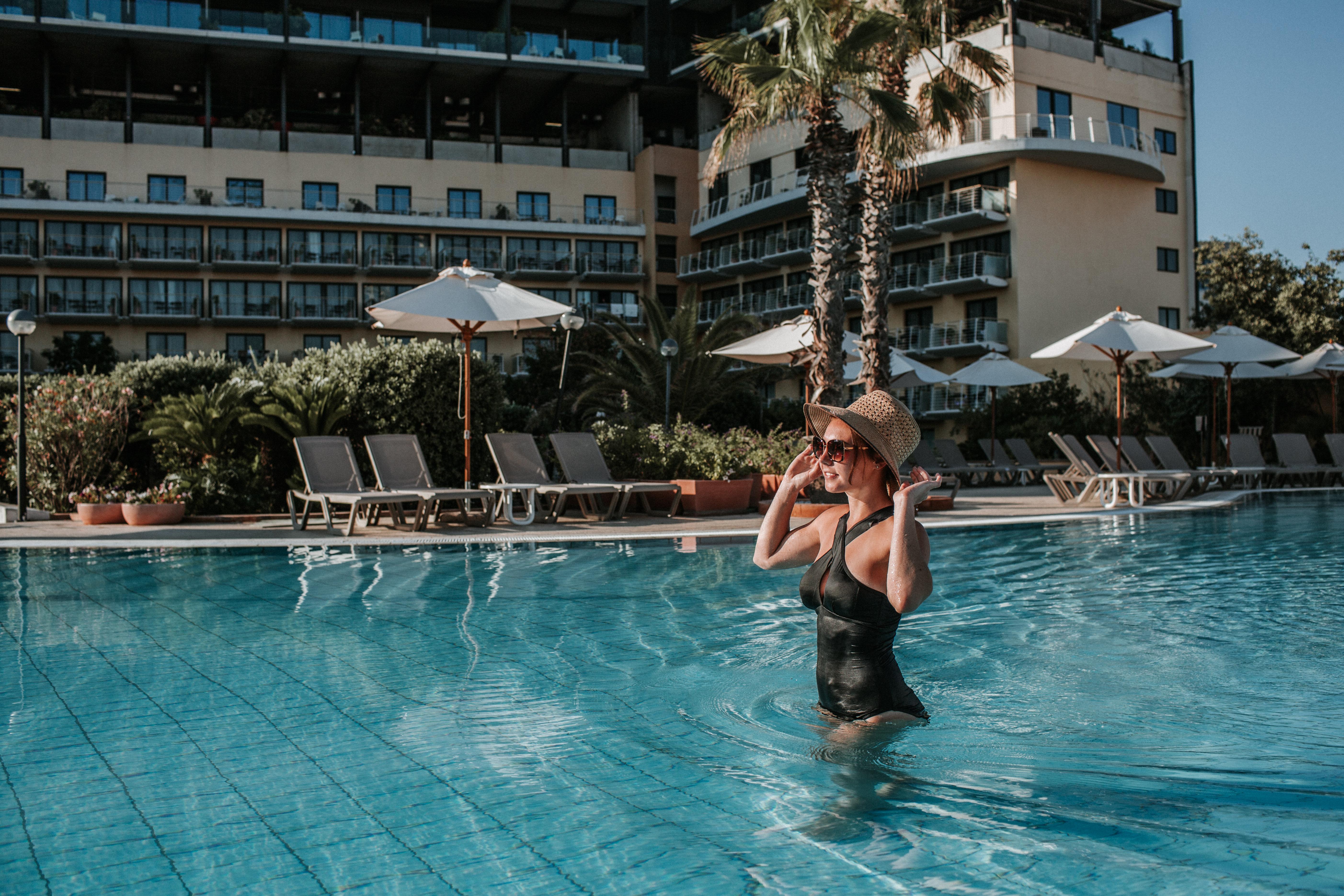 Holiday Inn Express - Malta By Ihg Saint Julian's Exterior photo
